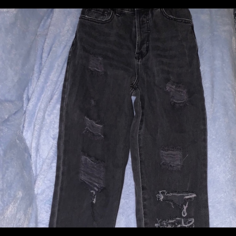 Straight leg skater jeans.